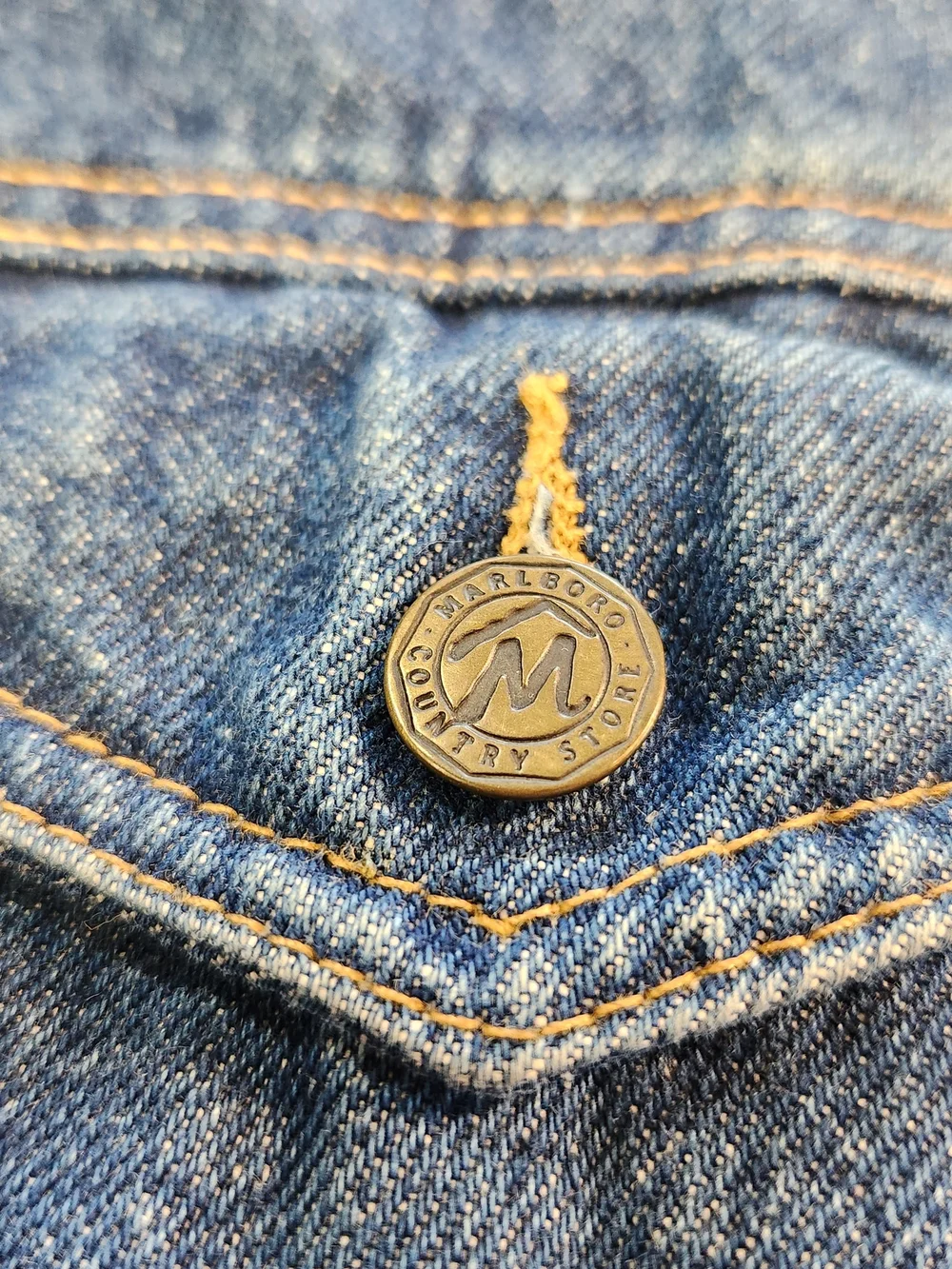 Vintage Marlboro Country Store Denim Trucker Jacket Leather Collar Flannel Sz L